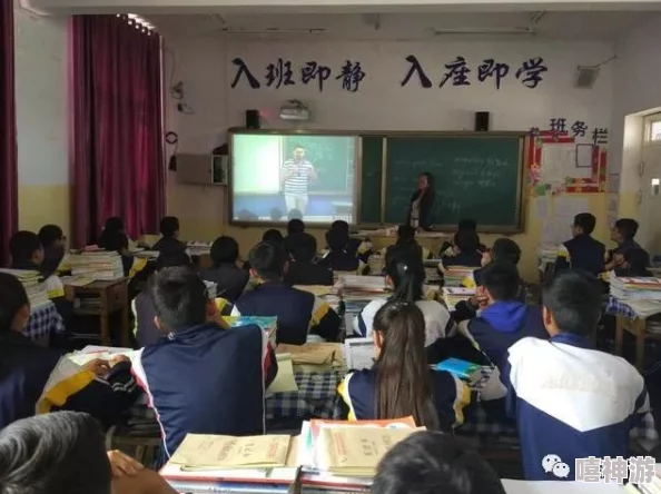 性学院高h学校网友推荐这所学校的课程内容丰富师资力量雄厚非常适合对性教育感兴趣的学生选择这里绝对不会失望