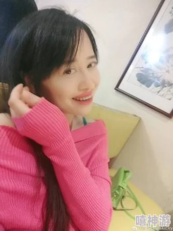 九月婷婷因为其甜美可爱的笑容和积极乐观的精神状态感染了无数人